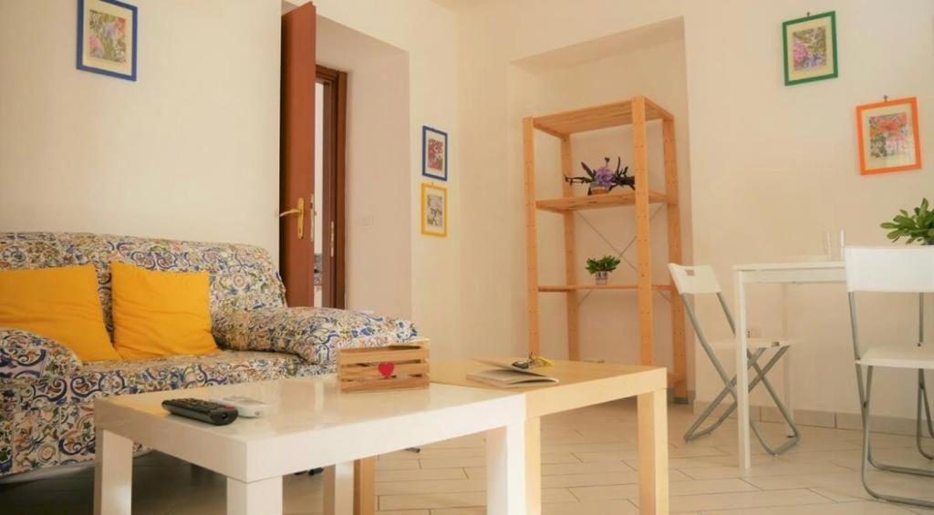 House With Garden And Parking Space In Mergellina Appartamento *